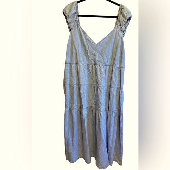 Old Navy Women's Denim Chambray Tiered Maxi Dress. Size XL - Picture 2 of 8